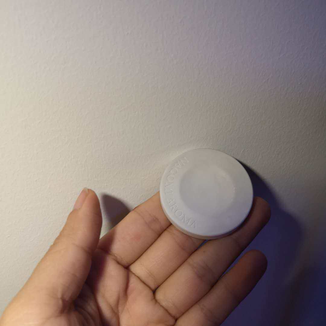 爆火扩香石到底值不值？无火香薰黑科技测评！瑕疵超薄出口精油香水扩香石木方圆随机无盒子随身熏香大揭秘🔥_扩香石_淘宝美妆网