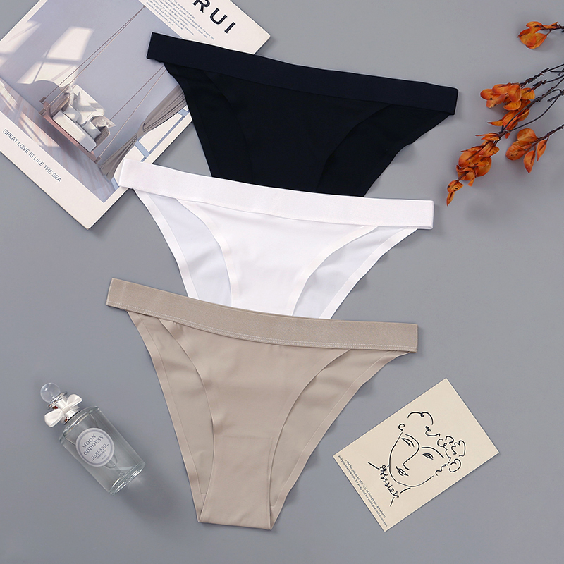 High-Cut Half-Coverage Panties, Feminine, European and American Style, Low-Waisted, Hot, Ice Silk, Lightweight, Tight-Fitting, Narrow-Edged, Fashionable Briefs