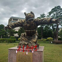 Imitation bronze portrait glass fiber reinforced plastic simulation Chinese and Western great man portrait campus celebrity bust sculpture ornaments