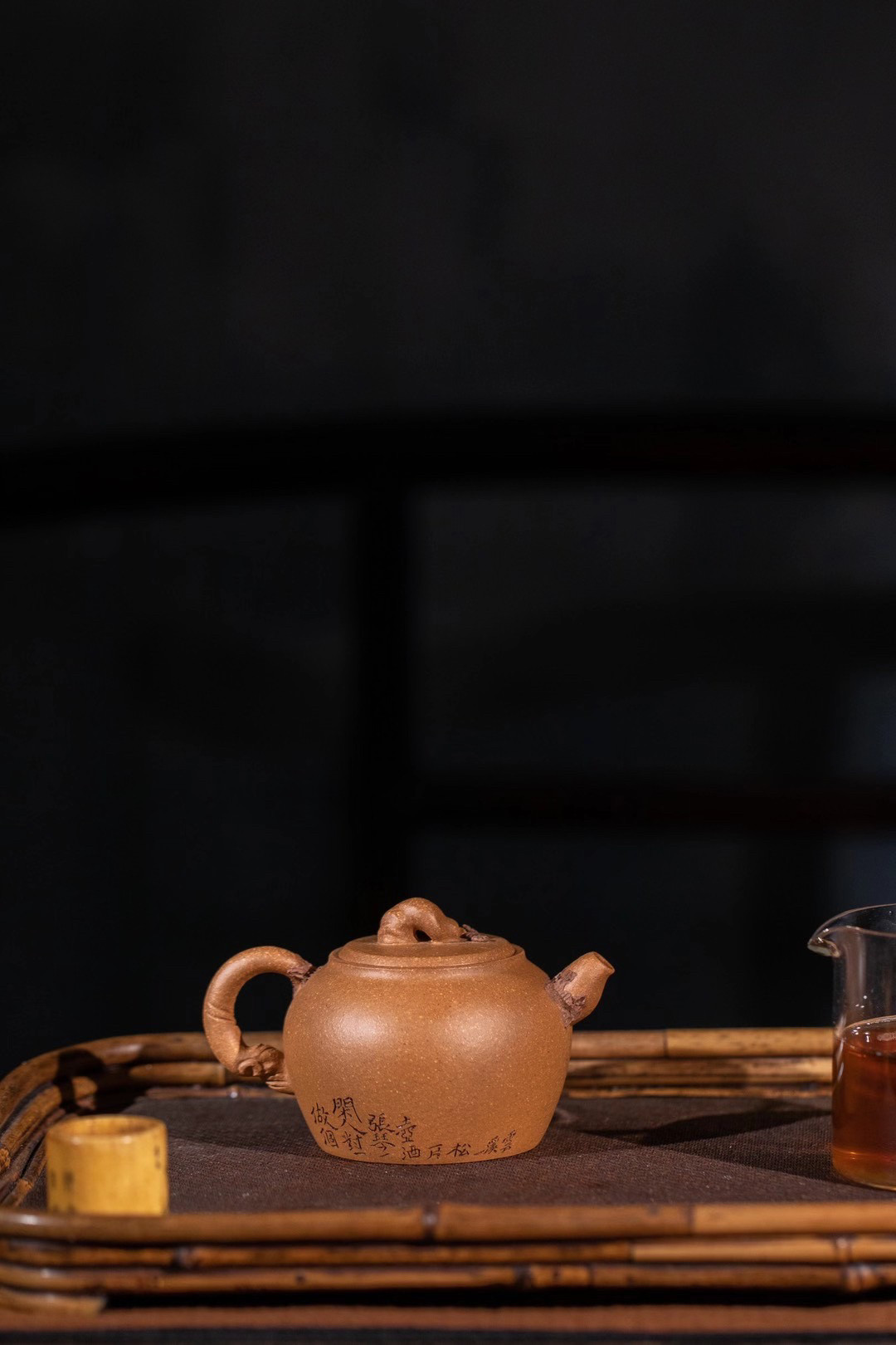 Pottery shadow sand art Yixing original ore purple sand craft pot-making master hand-made Kuihuang section mud pine wind pot 200CC