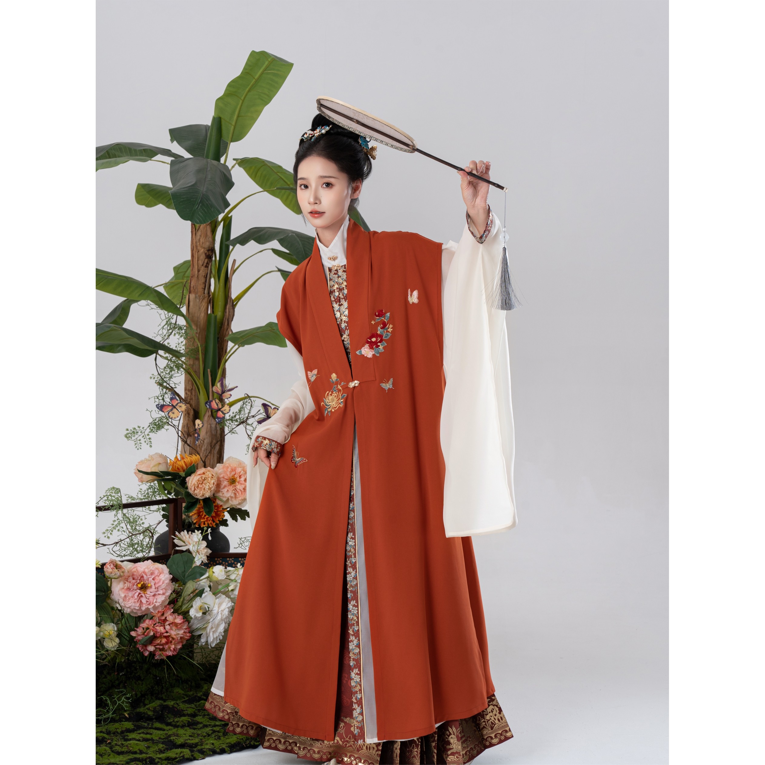 云出岫原创设计绣花长款晚明风落肩比甲汉服女装,如何展现你的古典美?-汉服上装-淘宝好物网