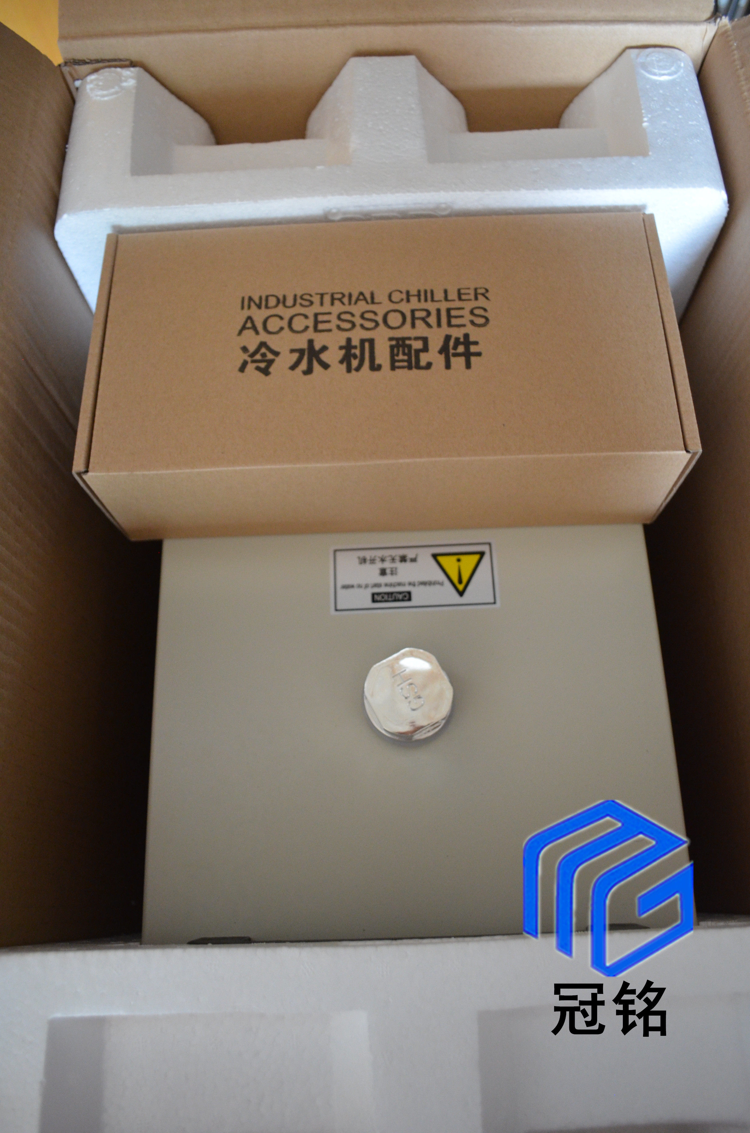 Машина лазерной резки cw5200 工业激光冷水机循环冷水机 激光冷水机 主轴冷却机 送过滤 Cold water machine