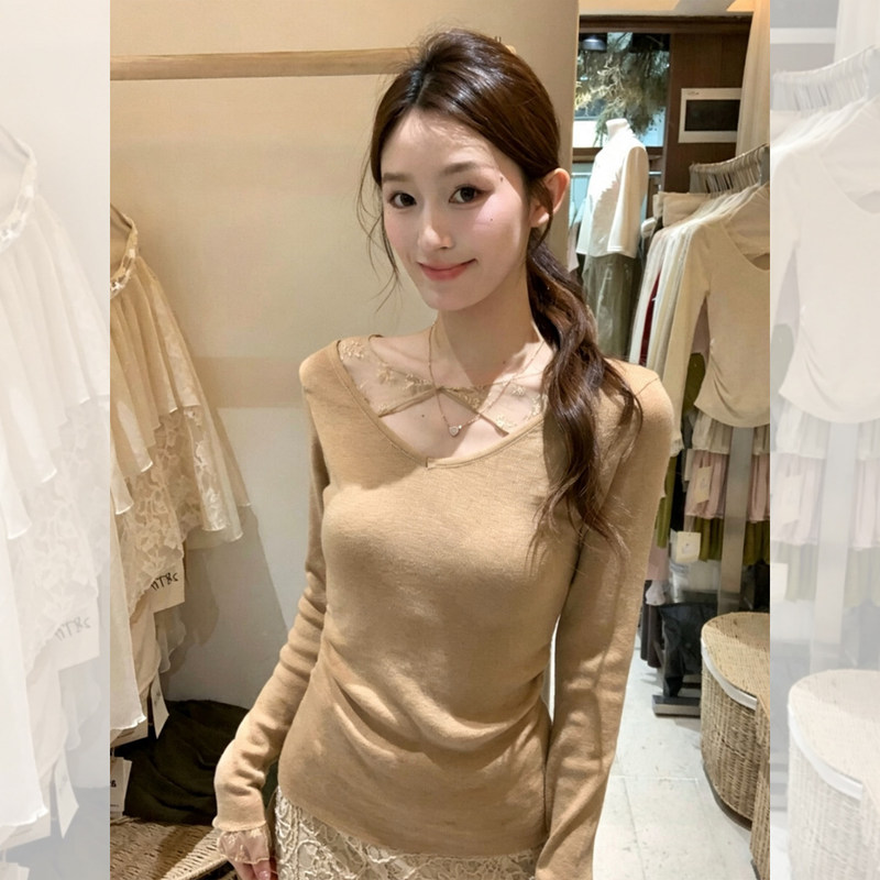 Gentle Korean-Style Lace Patchwork V-Neck Knitted Base Shirt for Women, Slim Fit, Stunning and Beautiful Inner Sweater Top Gentle Korean-Style Lace Patchwork V-Neck Knitted Base Shirt for Women, Slim Fit, Stunning and Beautiful Inner Sweater Top