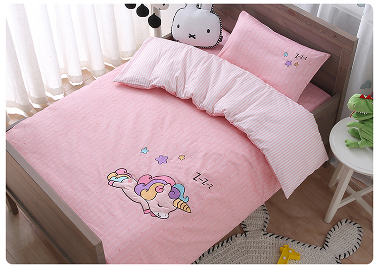 Bé mẫu giáo quilt ba mảnh cotton lõi con nap quilt bông vào giường bộ đồ giường trẻ em cốt lõi