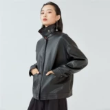 Черная короткая полиуретановая куртка, свободный крой