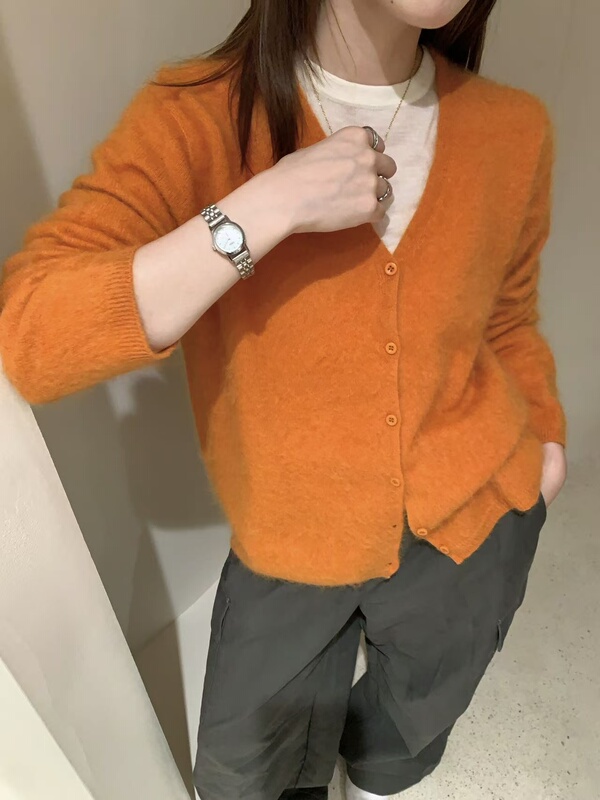 99123 Velvet Brushed V-Neck Knitted Cardigan for Women, Soft and Fluffy Single-Breasted Short Wool Long-Sleeve Sweater Jacket