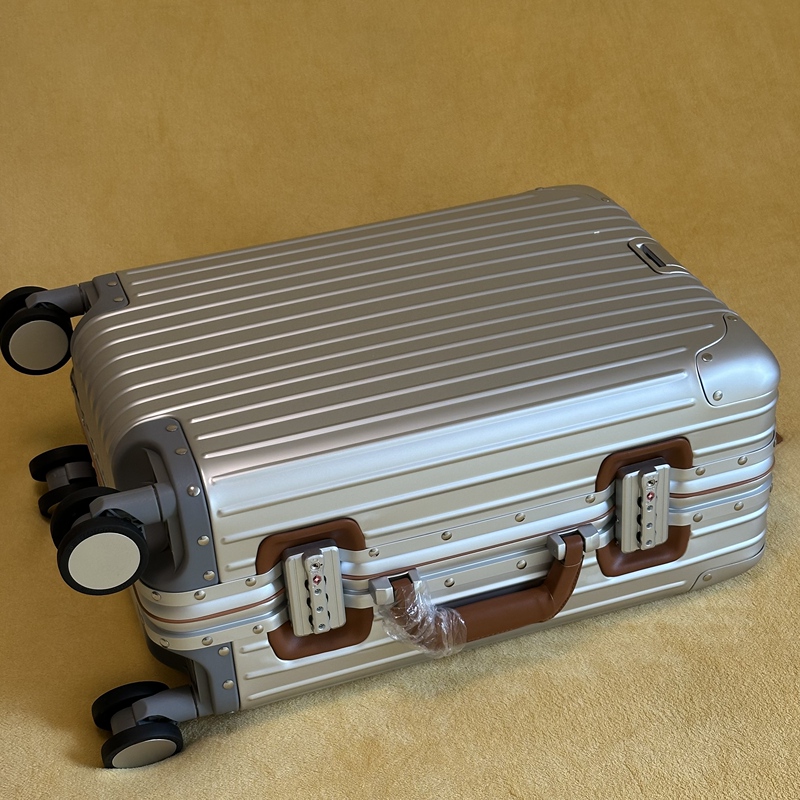 2025 Internet Celebrity New Model All-Aluminum Magnesium Alloy Silver Suitcase Travel Case 20inch Carry-On Suitcase Metal Trolley Case 28
