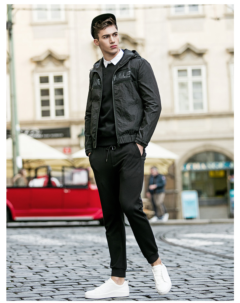 Mark Huafei áo khoác nam 2017 mùa xuân và mùa thu mô hình đen in lưới khâu trùm đầu áo khoác áo giản dị
