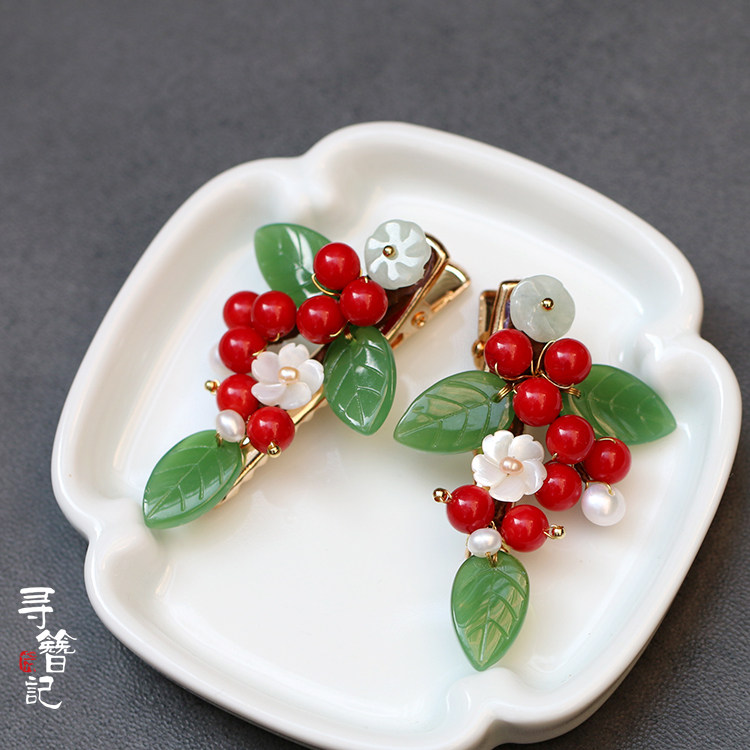 Hairpin search original vintage style handmade brooch Red berry small brooch