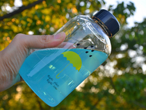 Dad Mom Romantic History Perimeter Little Yellow Umbrella Right Placerght Time Glass Over the Handcup 500ml