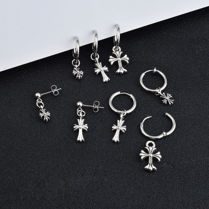 Trendy Classic Cross Earrings Without Holes, Vintage Distressed Small Cross Stud Earrings for Men and Women, European and American Style Ear Accessories, Ear Clips