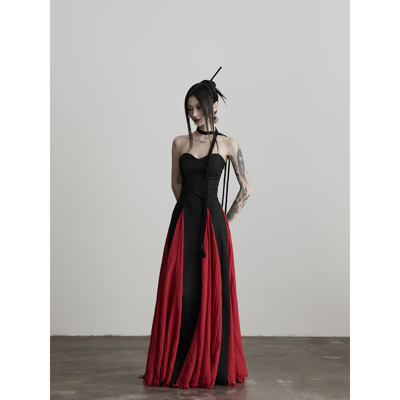 Indulge Sacred Fire Silk Robe·Black and Red Tie-Up Waist-Cinching Dress with Straps, A-Line Silhouette Long Skirt
