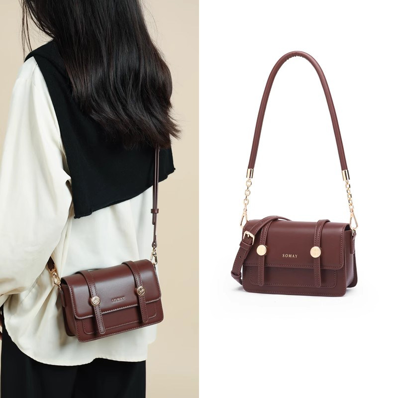 剑桥包什么颜色好看？聊聊2025时尚圈流行色搭配之道