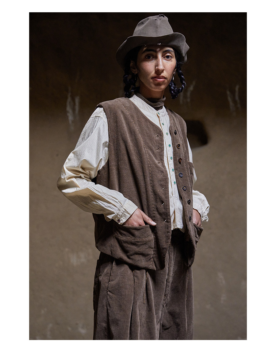 フランス　ヴィンテージ　ベスト／ジレ コーデュロイ バックベルト付き 30ss France Vintage Corduroy×Black Moleskin Dou