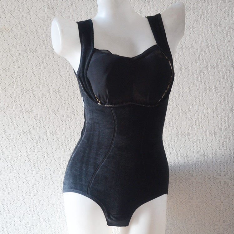 Sous-vêtement minceur Leopard couvercle de coffre - Ref 709332 Image 46