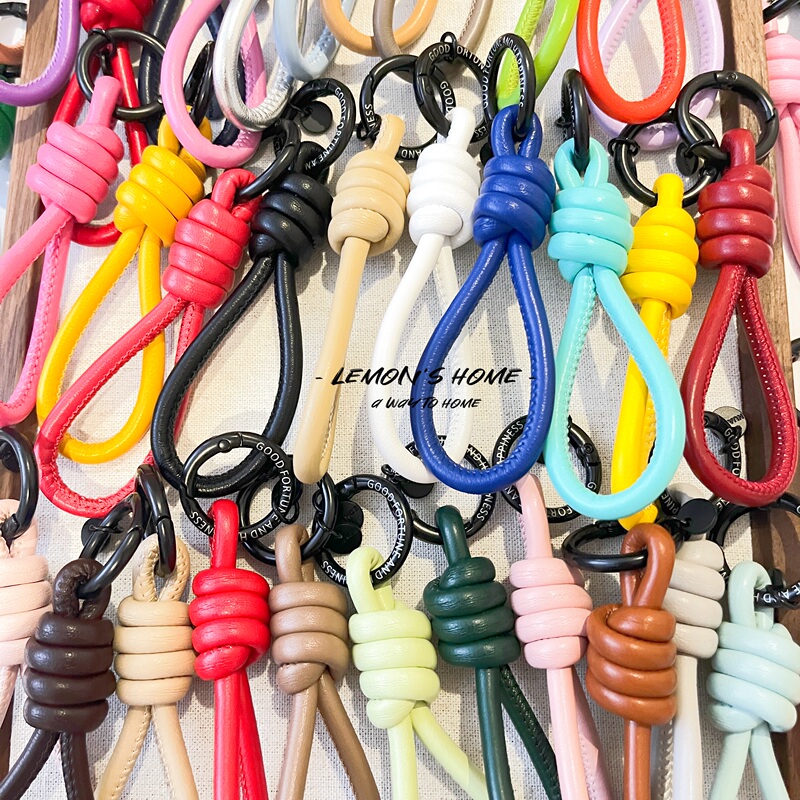 Car Keychain Pendant Leather Bag Gift for Women's Birthday, Men's Small Star-Shaped Plush Toy, Pop Mart Zsiga Labubu