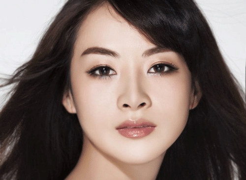 2 hộp bốn màu công suất sửa chữa bột cao bóng bột bóng bột mỏng mặt mũi bóng bột bóng sáng trang điểm bàn chải chính hãng tạo khối 3ce