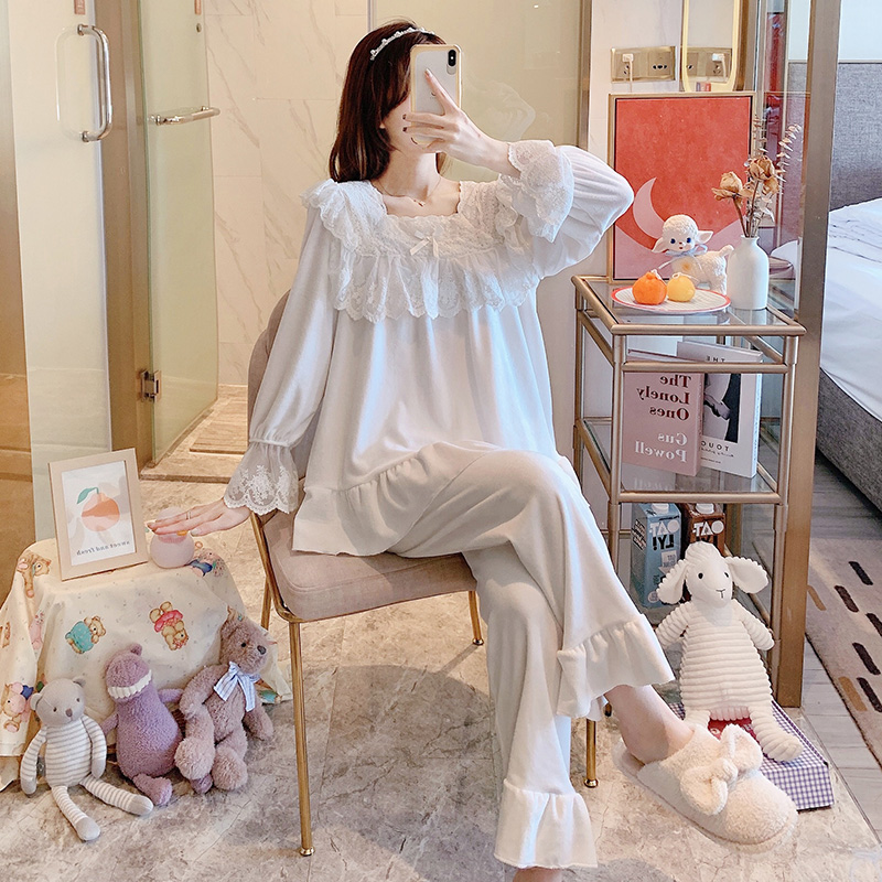 Palace style pajamas women's spring and autumn thin velvet princess style retro long-sleeved gold velvet white home service autumn and winter suit