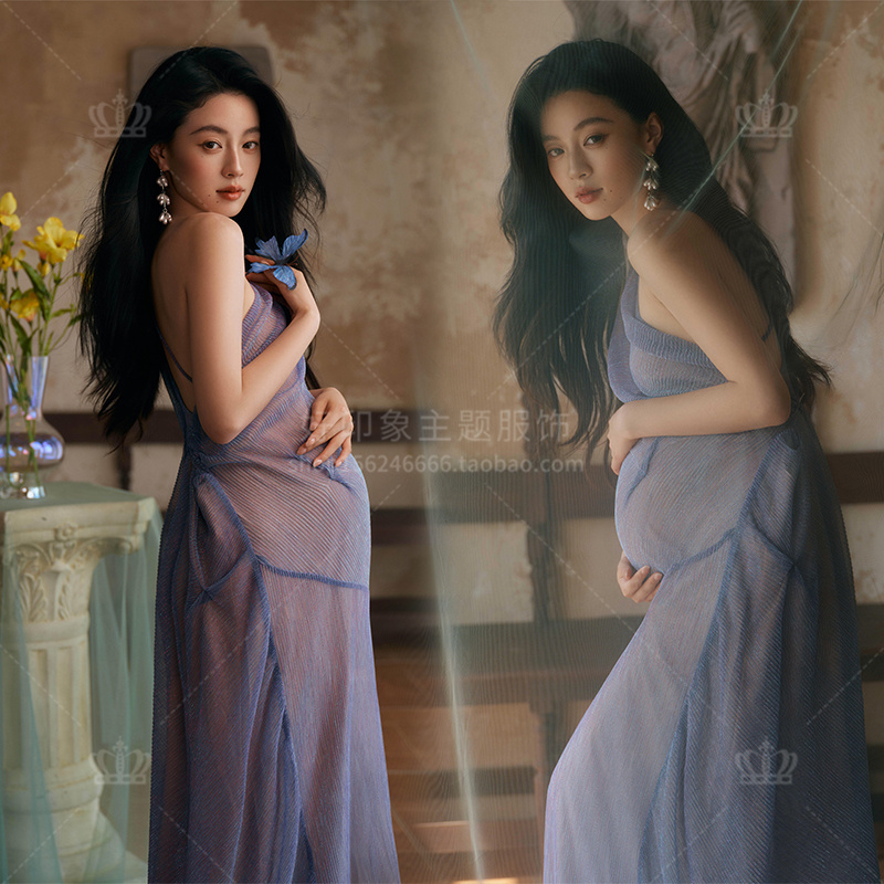 Photo Studio's New Maternity-Themed Purple Halter Neck Dress for Women, Waist-Cinching, Slimming, High-End, Light Luxury Vacation Gown