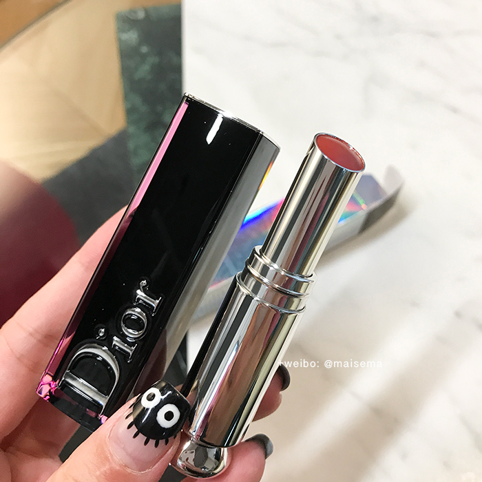 DIOR Dior Orange Brown # 740 Nghiện son môi nhẹ nhàng Son môi Son môi màu đen ống 524/620/877/744 son 3ce mới