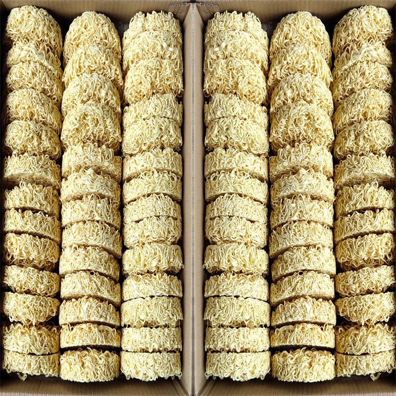 Pasta noodles One box of whole box with large bowl Bubbling Noodles Spicy hot pot noodles Non-fried Bulk Fried Noodles Special