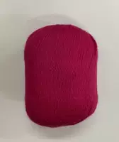 Ярко-розово-красный, без этикетки.