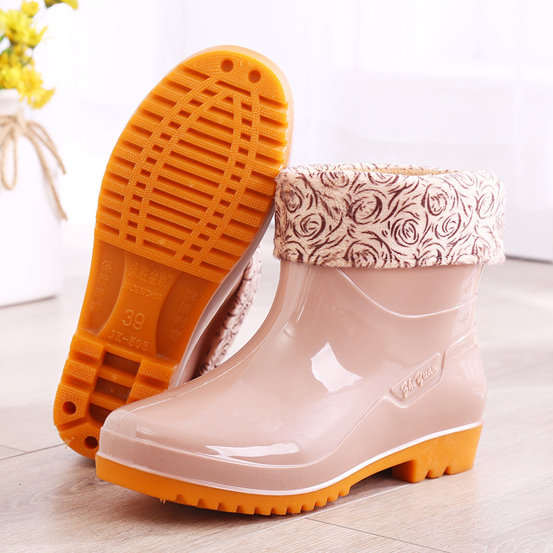 Plus velvet cotton waterproof shoes rain boots rubber shoes overshoes rain boots female Korean version short tube adult fashion wild warm non-slip winter