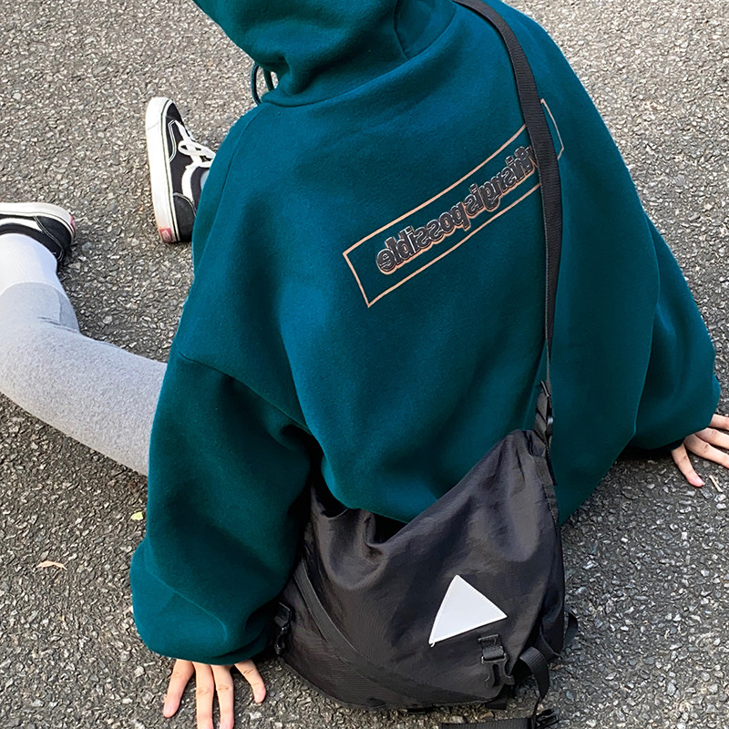 Flower field window hooded plus velvet clothes female autumn and winter Korean version of loose 2021 New retro Japanese design sense minority