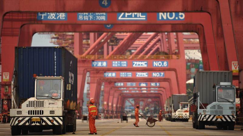中国10月份出口增长录得19个月来最高水平，显示经济继续强劲复苏