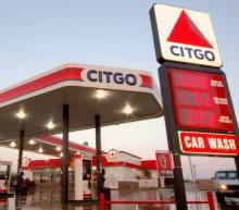 在今年大幅减产以维持市场平衡/提振价格后，中东最大的产油国沙特和阿联酋的闲置 产能已经飙升至十多年来的最高水平，这将对各种供应中断...