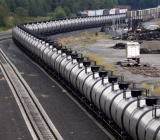 加拿大最大的石油生产公司之一的森科尔能源公司首席执行官史蒂夫·威廉姆斯周三在纽约表示，在加拿大新管道准备就绪变得更加明朗之前，森科尔能源公司将不会批...