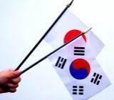 据韩国国际广播电台（KBS）报道，韩日时隔3年将于16日重启战略物资出口管制局长级对话。