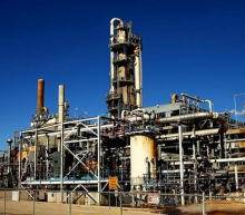 马拉松石油公司表示，7月31日，我们通知马丁内斯和盖洛普炼油厂的员工，我们将无限期地闲置这些设施，不打算重启正常运营。作为这些变化的一部分，马丁内斯将被...