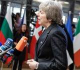 据外媒报道，当地时间24日，英国首相特蕾莎·梅在与“1922委员会”主席布雷迪会面后宣布，将于6月7日辞去党首职位，并于6月10日开始的一周开启保守党领导权争夺战...