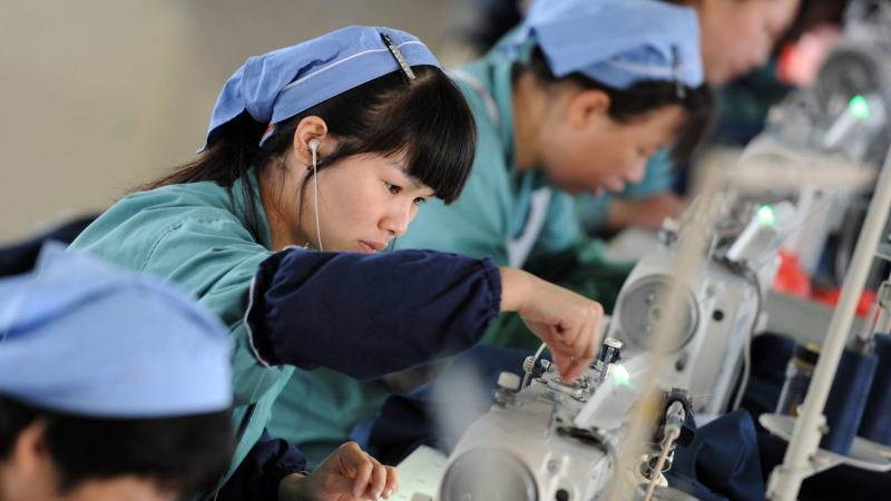 随着出口，市场持续强劲，中国11月经济复苏趋于稳定