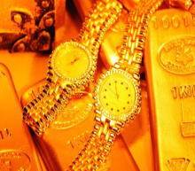 黄金在战争和危机时期向来是优秀的避险资产，世界各地的人们正纷纷涌入黄金市场。俄罗斯入侵乌克兰导致石油、天然气、小麦和金属等诸多商品的价格飙升...