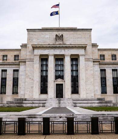 联邦公开市场委员会(FOMC),会议决议,会议纪要,会议声明,鲍威尔记者招待会,利率决议及市场影响,fomc会议前瞻,加息降息,缩表计划，美联储降息，美联储利率决议及市场影响，鲍威尔最近讲话，利多利空黄金美元