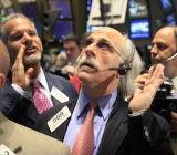 市场分析师Sinead Carew撰文称，OPEC+宣布减产970万桶/日，该协议能支撑美股，从而为其托底。值得注意的是，未来几周美国公司将纷纷发表财报，反映疫情对美国经...