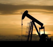 贝克休斯石油钻井数据：美国石油钻井连续4周下降，但随着WTI油价回升至近60美元水平，下降趋势可能会逆转