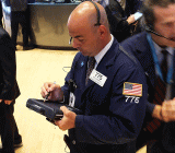 从2016年年中开始，整个市场都处在低波动率的状态中，尤其是股市。不过随着近期对美联储紧缩担忧的出现，市场终于显现出了一些波动，低波动率的时段真的要到此结束了？ 