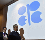 油输出国组织秘书长巴尔金都就原油市场发表观点：经济合作与发展组织(OECD)7月商业原油库存较5年平均水平高出1.95亿桶，较2017年年初高出5年平均水平3.4亿桶有所下滑