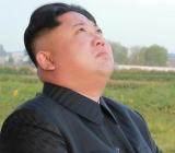 本周美国与朝鲜的关系有着突飞猛进的进展，最新消息显示美国总统特朗普已经接受朝鲜最高领导人金正恩的会晤邀请，同时朝鲜方面愿意在谈判期间暂停核...