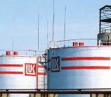 俄罗斯能源部长诺瓦克周四接受CNBC采访时表示，石油输出国组织(OPEC)减产执行率接近100%。虽然油市仍存在供过于求的情况，但参与减产协议的产油国考虑进一步深化减产