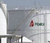 据道琼斯墨西哥城1月24日消息，墨西哥政府透露计划，将在今年7月份的拍卖活动中提供37个陆地石油区块，墨西哥能源部估计将吸引约33亿美元的投资