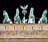 德国公债收益率周一下跌，但距离上周触及的逾两个月高点不远，因全球市场信心正在改善。成立欧洲经济复苏基金一事取得进展、德国增加财政支出以及周四欧洲央行决定...