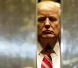 对于美国总统特朗普此前宣称“伊朗曾策划袭击四处美国大使馆”的说法，继国防部长埃斯珀后，又有官员来