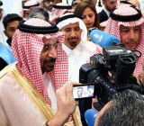 受益于水力压裂技术革命（一种页岩油开采技术），在8月份，美国日均石油产量达到1090万桶，超过俄罗斯和沙特成为世界上最大的石油生产国。但是随着美对伊制裁...