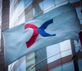 周四美股延续2019年上行势头，三大指数今年首个交易日大幅上涨，收市齐创新高。截至收盘，道指涨1.16%报28868点