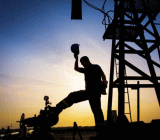 欧佩克月报：即使美国和欧佩克以外产油国注入更多的原油，预计全球石油市场将在明年年底前实现平衡