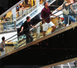 英国央行将宣布利率决议、会议纪要及通胀报告，此后的19:30英国央行行长卡尼(Mark Carney和副行长布罗德本特(Ben Broadbent)将在新闻发布会上发表讲话。